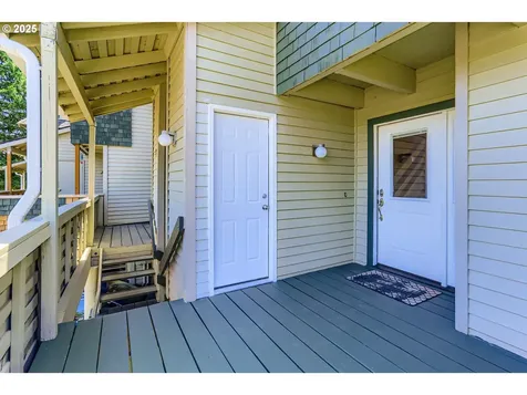 5344 NW Innisbrook Place Portland OR 97229