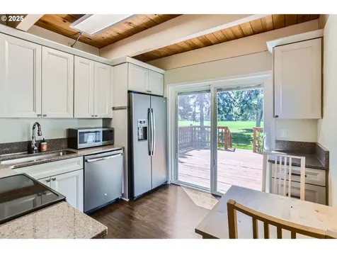 5344 NW Innisbrook Place Portland OR 97229