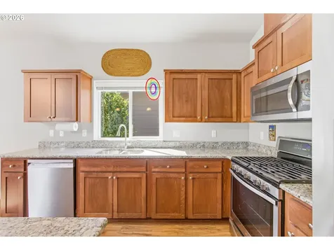 2418 Equestrian Loop S Salem OR 97302