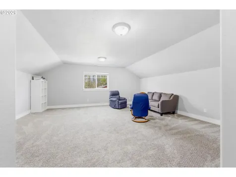 2418 Equestrian Loop S Salem OR 97302