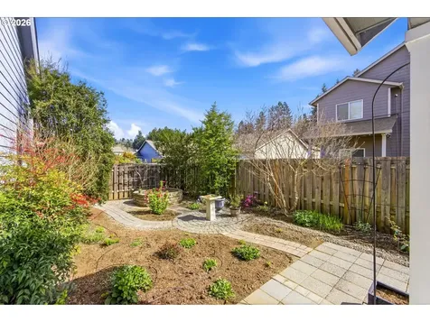 2418 Equestrian Loop S Salem OR 97302