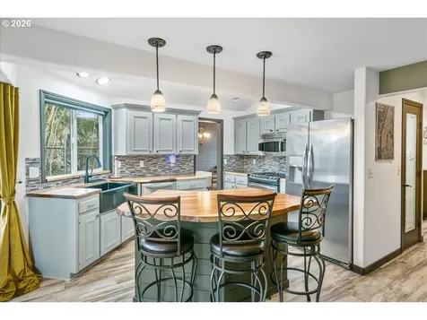 3134 SE 20th Avenue Albany OR 97322
