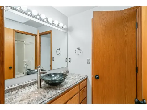 3134 SE 20th Avenue Albany OR 97322