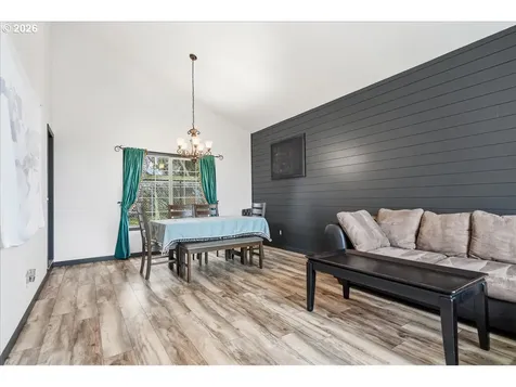 3134 SE 20th Avenue Albany OR 97322