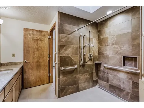 1621 NE Greensword Drive Hillsboro OR 97124