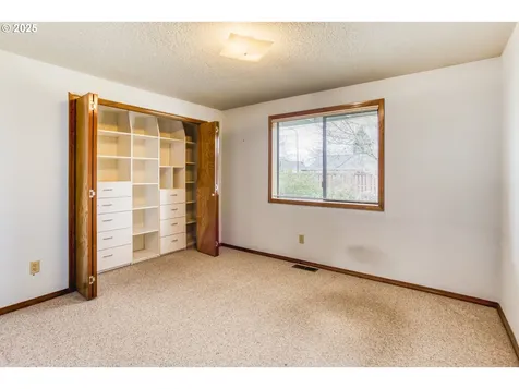 1621 NE Greensword Drive Hillsboro OR 97124