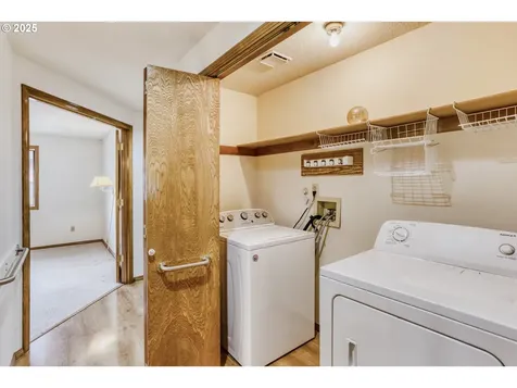 1621 NE Greensword Drive Hillsboro OR 97124