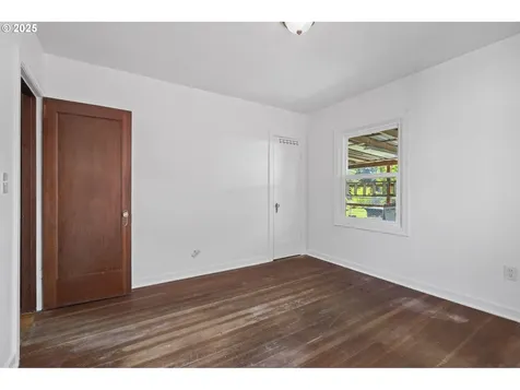 35 W Mary Street Lebanon OR 97355