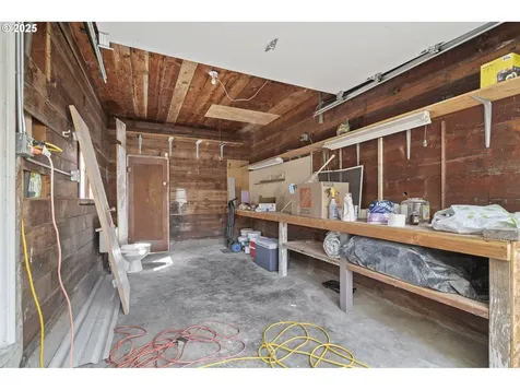 35 W Mary Street Lebanon OR 97355