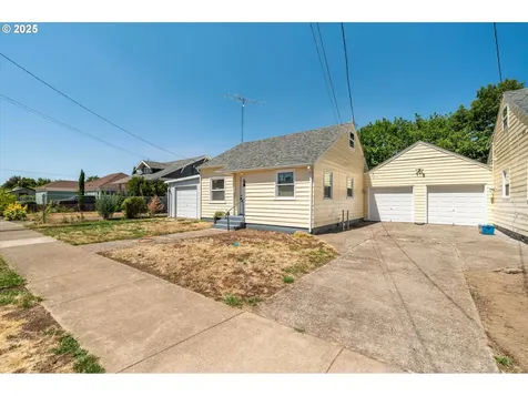 35 W Mary Street Lebanon OR 97355