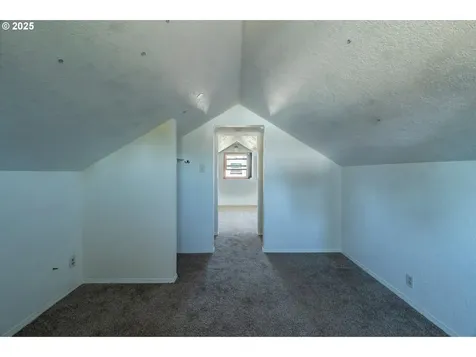 35 W Mary Street Lebanon OR 97355