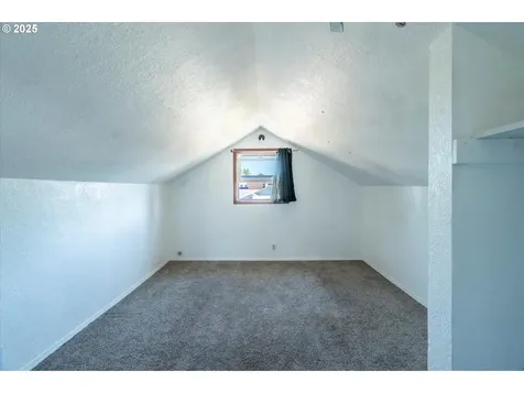 35 W Mary Street Lebanon OR 97355