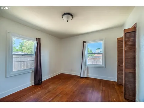 35 W Mary Street Lebanon OR 97355
