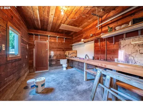 35 W Mary Street Lebanon OR 97355