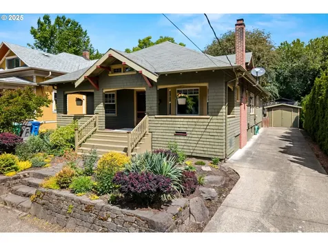 3113 SE Main Street Portland OR 97214