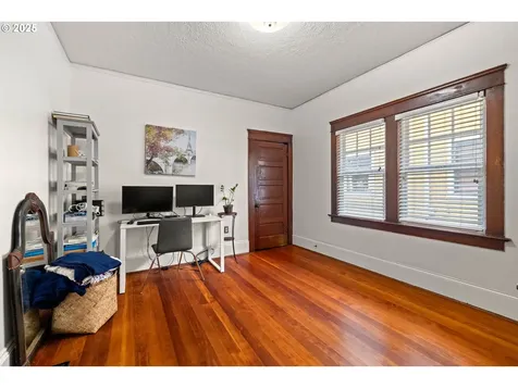 3113 SE Main Street Portland OR 97214