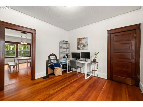 3113 SE Main Street Portland OR 97214