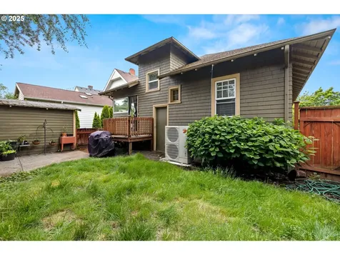 3113 SE Main Street Portland OR 97214