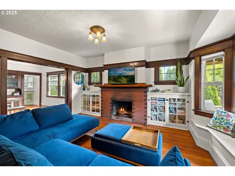 3113 SE Main Street Portland OR 97214