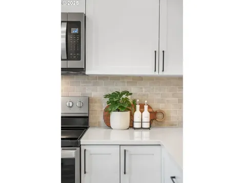 13285 SW Kingston Place Portland OR 97223