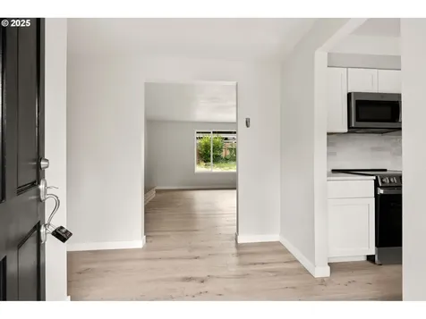 212 NW 83rd Street Vancouver WA 98665