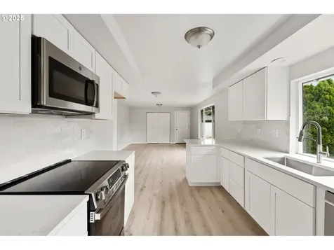212 NW 83rd Street Vancouver WA 98665