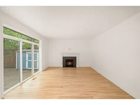 8416 SW Cedarcrest Street Portland OR 97223