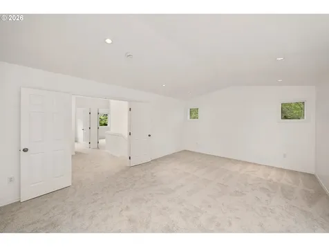 8416 SW Cedarcrest Street Portland OR 97223