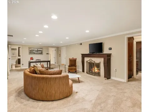 2744 SW Sherwood Drive Portland OR 97201
