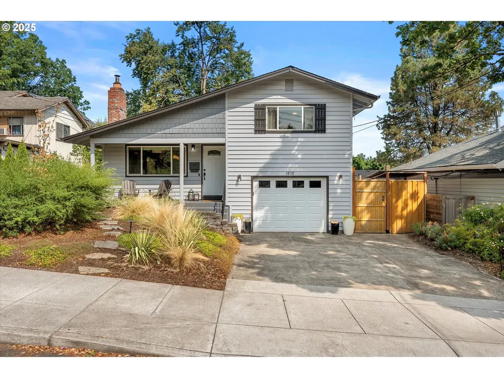 1515 SW Carson Street Portland OR 97219