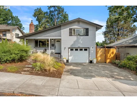 1515 SW Carson Street Portland OR 97219