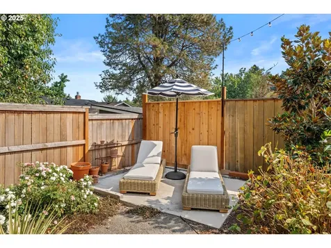 1515 SW Carson Street Portland OR 97219