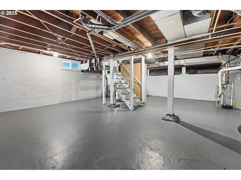 6907 NE Alameda Street Portland OR 97213