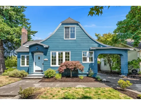 6907 NE Alameda Street Portland OR 97213