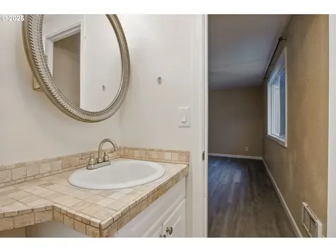 11508 NE 92nd Street Vancouver WA 98662