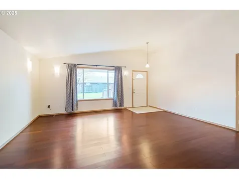 2301 NW Aubrey Lane Gresham OR 97030