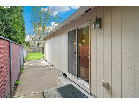 2301 NW Aubrey Lane Gresham OR 97030