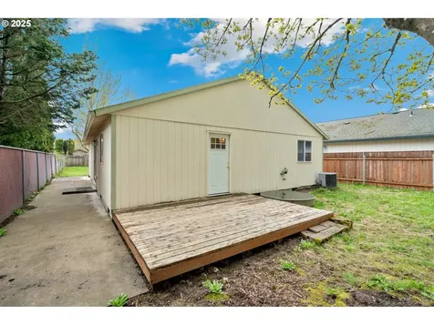 2301 NW Aubrey Lane Gresham OR 97030