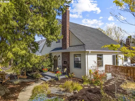 1304 NE 51st Avenue Portland OR 97213