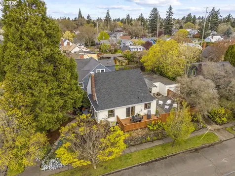 1304 NE 51st Avenue Portland OR 97213