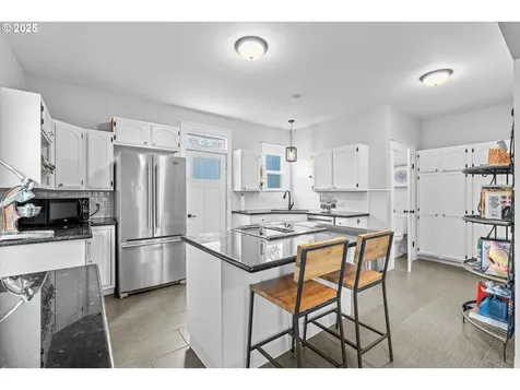 16287 Jada Way Oregon City OR 97045