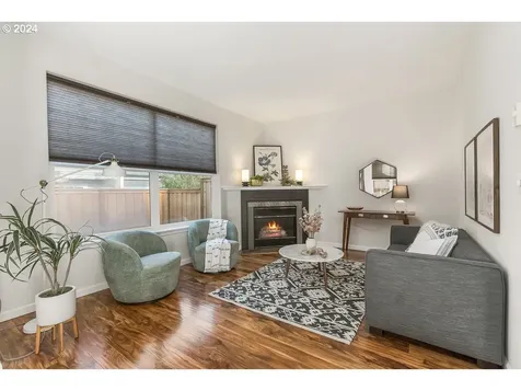 2668 NE 6th Place Portland OR 97212