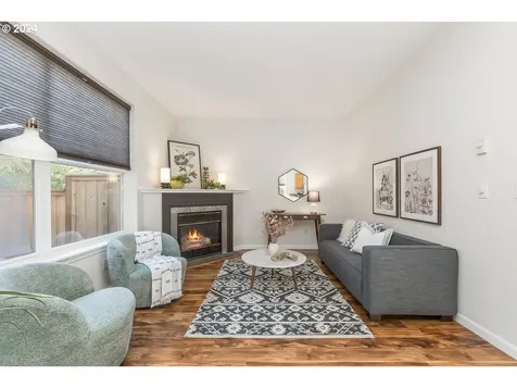 2668 NE 6th Place Portland OR 97212