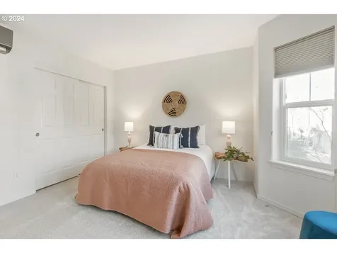2668 NE 6th Place Portland OR 97212