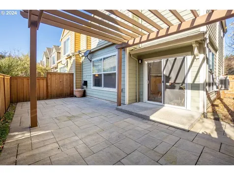 2668 NE 6th Place Portland OR 97212