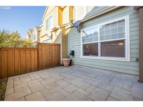 2668 NE 6th Place Portland OR 97212