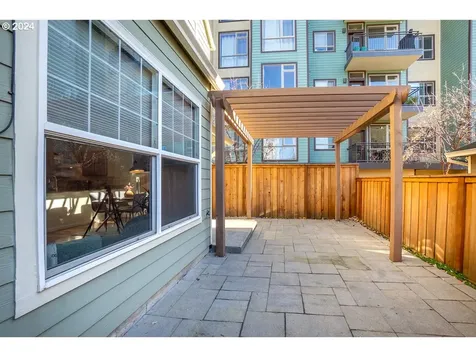 2668 NE 6th Place Portland OR 97212