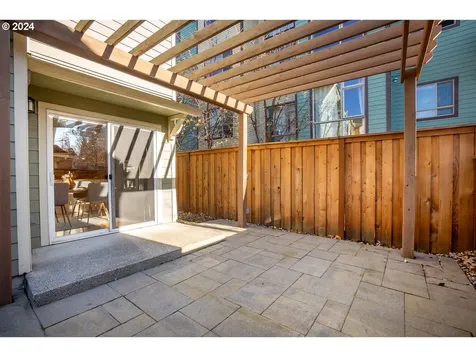 2668 NE 6th Place Portland OR 97212