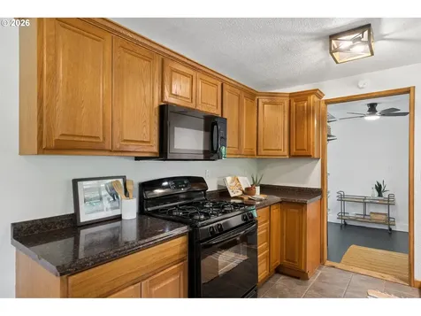 22153 S Dans Avenue Beavercreek OR 97004