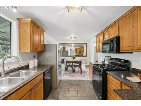 22153 S Dans Avenue Beavercreek OR 97004